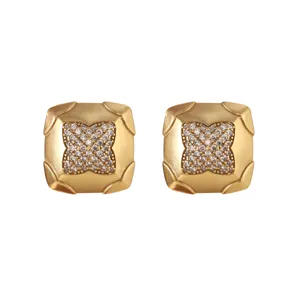 Boucles d'oreilles carrées style cour européenne en or avec cristaux clairs