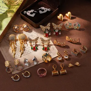 Palast Schnitzerei Strass Schmuck Set Old Money Stil Geometrische Blumen Ohrringe Ringe Für Damen Hochzeit Party Luxus Accessoire