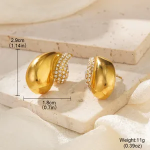 Detailansicht goldener Tropfenohrringe mit genauen Größen- und Gewichtsangaben