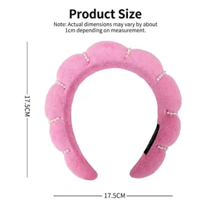 Dimensiones detalladas de la diadema de esponja rosa en forma de nube con perlas