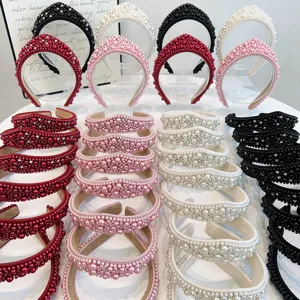 Eleganti cerchietti vintage con perle e strass in vari colori sofisticati e raffinati