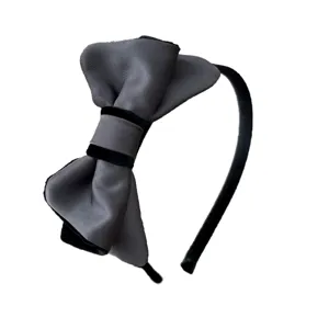 Elegante cerchietto con fiocco in raso grigio scuro e velluto per accessori capelli
