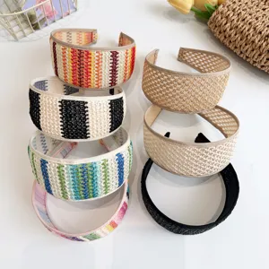 Assortiment de bandeaux larges en paille tressée de style bohème en divers coloris et motifs