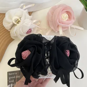 Pinza para el pelo grande con flor de rosa de malla para peinado voluminoso mujer