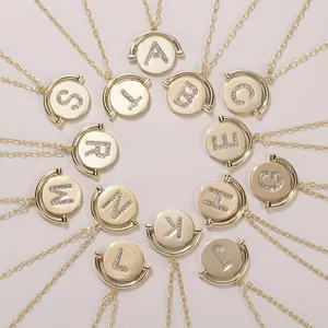 Collection de colliers à pendentif rond tournant avec lettres dorées et cristaux