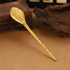 Pasador de pelo dorado de estilo chino vintage con grabados intrincados