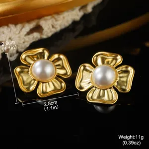 Macro detail of vintage gold flower pearl earrings showing 2.8cm size and weight info