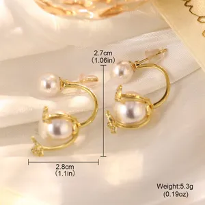 Detailansicht der Perlen-Ohrringe mit Schmetterling, 2,7 cm hoch und 5,3 g schwer.