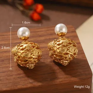 Boucles d'oreilles élégantes en forme de rose creuse dorée avec perle et argent 925