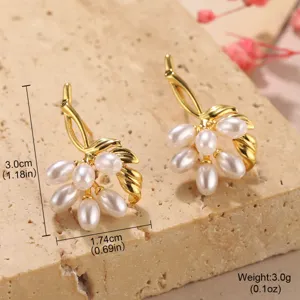 Détails de boucles d'oreilles branche en perles dorées avec dimensions et poids indiqués.