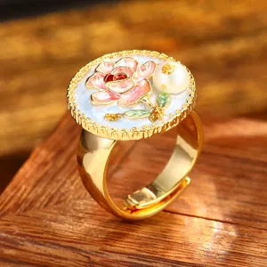 Vintage gold ring with exquisite oil painting flower and elegant natural pearl detail