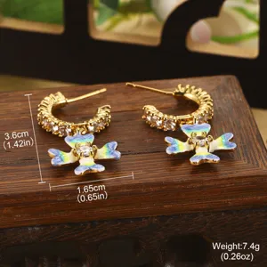 Détail des boucles d'oreilles fleur en émail style peinture à l'huile avec dimensions