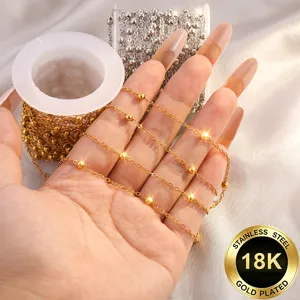Detailansicht einer 18K vergoldeten Edelstahl-Kugelkette für DIY-Schmuckprojekte.