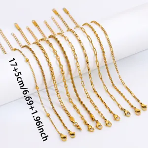 Verschiedene 18K vergoldete Edelstahl-Armbänder mit Längenangabe 17+5cm