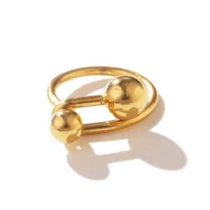 Minimalistischer verstellbarer Ring aus Edelstahl in Gold mit einzigartigem Perlen-Design