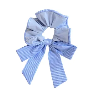 Elegante coletero de estilo coreano de tela a rayas azules con lazo para mujer