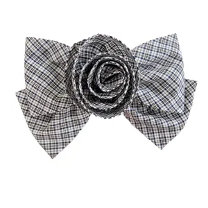 Elegante fermaglio per capelli in tessuto a quadri con rosa 3D e grande fiocco