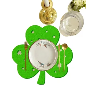 Mantel individual de fieltro verde con forma de trébol para decoración de San Patricio