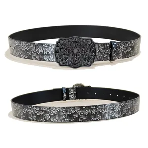 Cintura nera goffrata floreale in stile gotico con fibbia a croce argentata decorata chic.