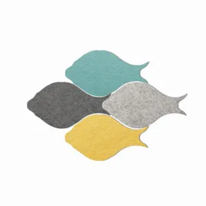 Set creativo di 4 adesivi murali 3D in feltro a forma di pesce per decorazioni moderne casa