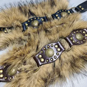 Ceinture de taille en fausse fourrure style y2k vintage cloutée pour jupe jean