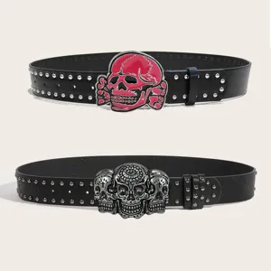 Ceinture en cuir noir style punk Y2K avec boucle tête de mort et rivets pour streetwear.