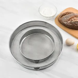 Set di tre setacci per farina in acciaio inossidabile a maglia fine per cucina top