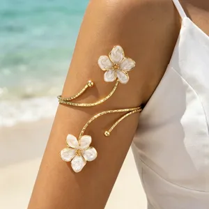 Elegante Bracciale da Braccio a Forma di Fiore Regolabile Placcato Oro Smalto Floreale per Donna Gioielli per Vacanze