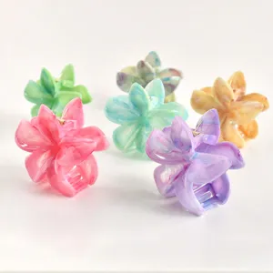 Set van kleurrijke bloemen haarklemmen voor veelzijdige styling