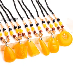 Colliers longs de style ethnique en imitation ambre avec perles noires pour femmes