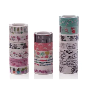 Dekorative Washi-Tapes im Set mit niedlichen Pflanzen- und Tiermustern für Journaling Basteln.