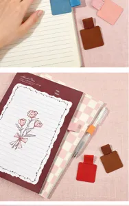 Boucle porte-stylo en cuir adhésif bande élastique pour carnet agenda papeterie détails affichage
