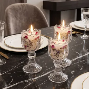 Elegante tulpenförmige Kristallglas Kerzenhalter mit Trockenblumen für Tischdekoration