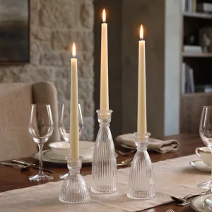 Portacandele nordici in vetro a coste trasparente per decorazione tavolo da pranzo