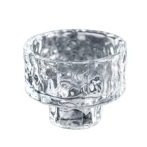 Eleganter Kristallglas-Kerzenhalter mit Eismuster-Textur für die Tischdeko