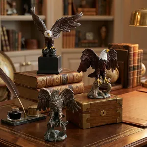 Set aus Vintage-Harz-Adlerskulpturen für amerikanische Landhausdekoration und Büro