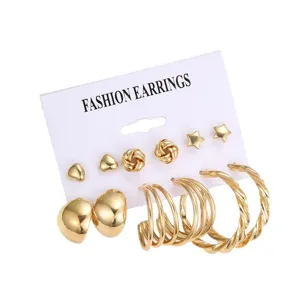 6er-Set goldene Creolen und Stecker mit Herz-, Stern- und Knotendesigns für Damen.