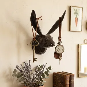 Vintage gietijzeren konijnenkop wandhaak voor decoratieve en rustieke huisstijl decor