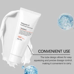 Tube de crème solaire rafraîchissante à la vitamine E avec protection SPF 50+ quotidienne.
