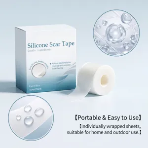 Vista detallada de la cinta para cicatrices de silicona con textura impermeable y corte fácil.