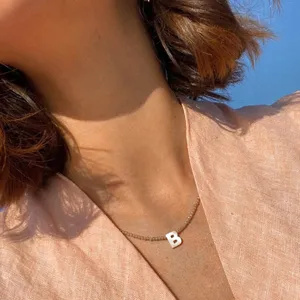 Collier de perles pendentif lettre B en coquillage bohème chaîne clavicule tendance.