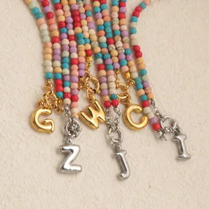 Collier pendentif lettre alphabet en acier inoxydable style bohème perles colorées