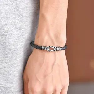 Herren geflochtenes Lederarmband mit Metallverschluss stilvolles Armband für den Alltag
