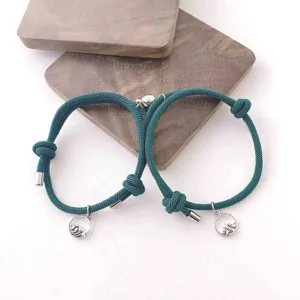 Ensemble de bracelets de couple magnétiques, corde tressée avec pendentif montagne.