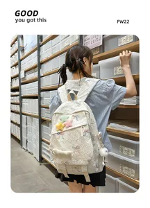 Mochila blanca linda para niñas con bordado de lazos y amuletos de estrellas