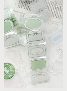 Λεπτομέρεια vintage πράσινης ταινίας PET για scrapbooking και διακόσμηση ημερολογίου.
