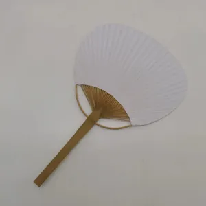 Leerer runder Handfächer mit natürlichem Bambusgriff Papieroberfläche für DIY Malerei