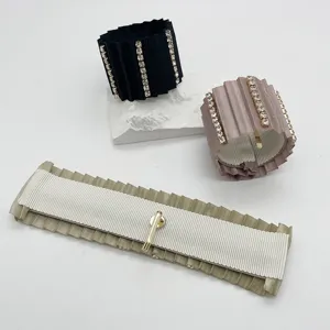 Pinzas para el pelo con gancho para coleta de tela plisada con diamantes de imitación