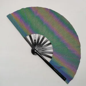 8 Inch Reflecterende Opvouwbare Kung Fu Waaier Zwarte Bamboeribben Kleurrijke Holografische Stof
