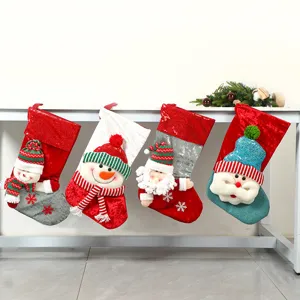 Weihnachtsstrumpf Geschenktüte Süßer Weihnachtsmann Schneemann Plüschpuppe Hängende Ornament Feiertag Party Dekoration Süßigkeitenhalter